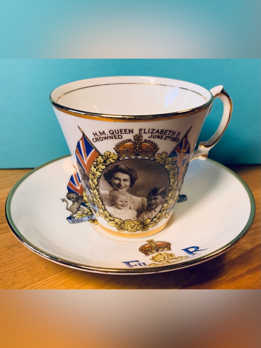Antique H.M. Queen Elizabeth June 2nd 1953 Commemorative cup.